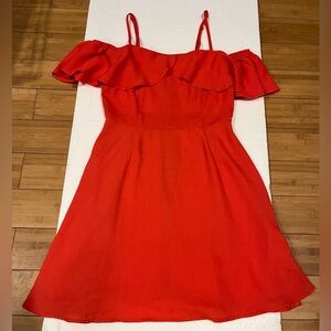 Charlotte Ruse midi size M orange pre-owned in good condition